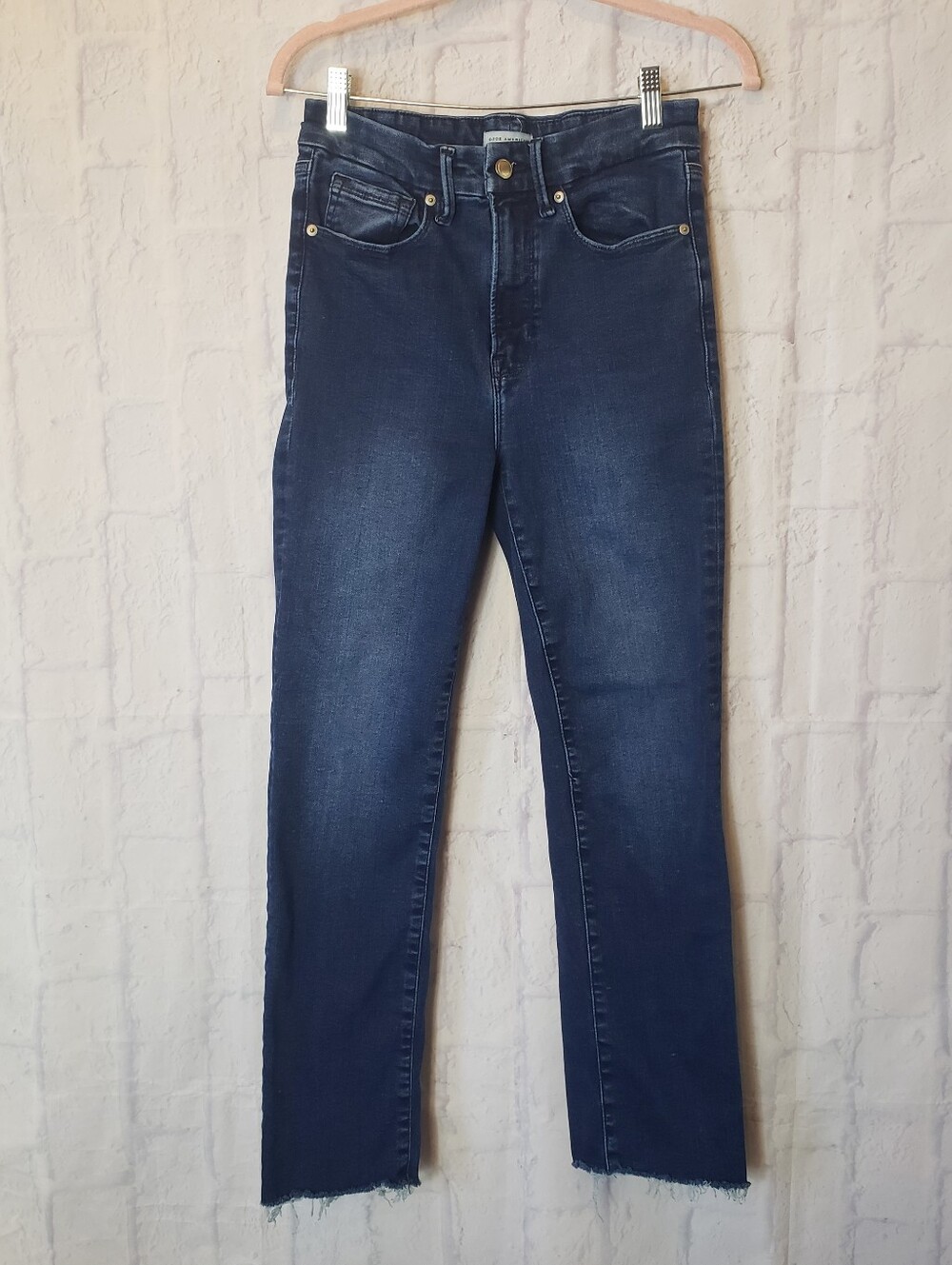 GOOD AMERICAN Always Fits 6-12 Cropped Straight Leg Raw Hem
